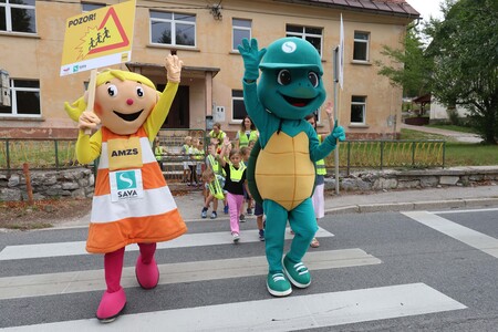 OBISK MASKOT AMD  VRTEC RAKEK 07 FOTO LJUBO VUKELIČ